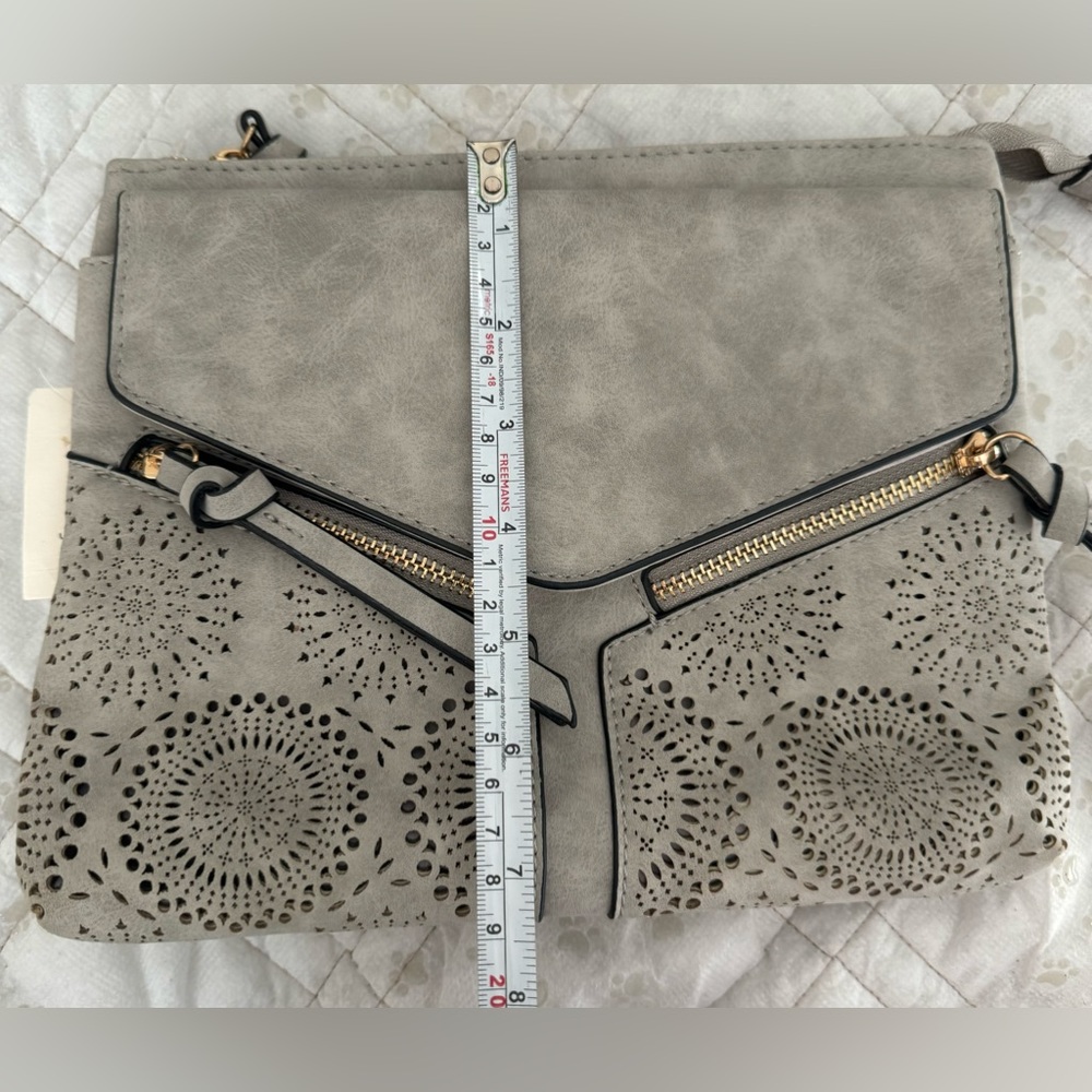 Grey multi pocket crossbody bag - NWT - Picture 5 of 15